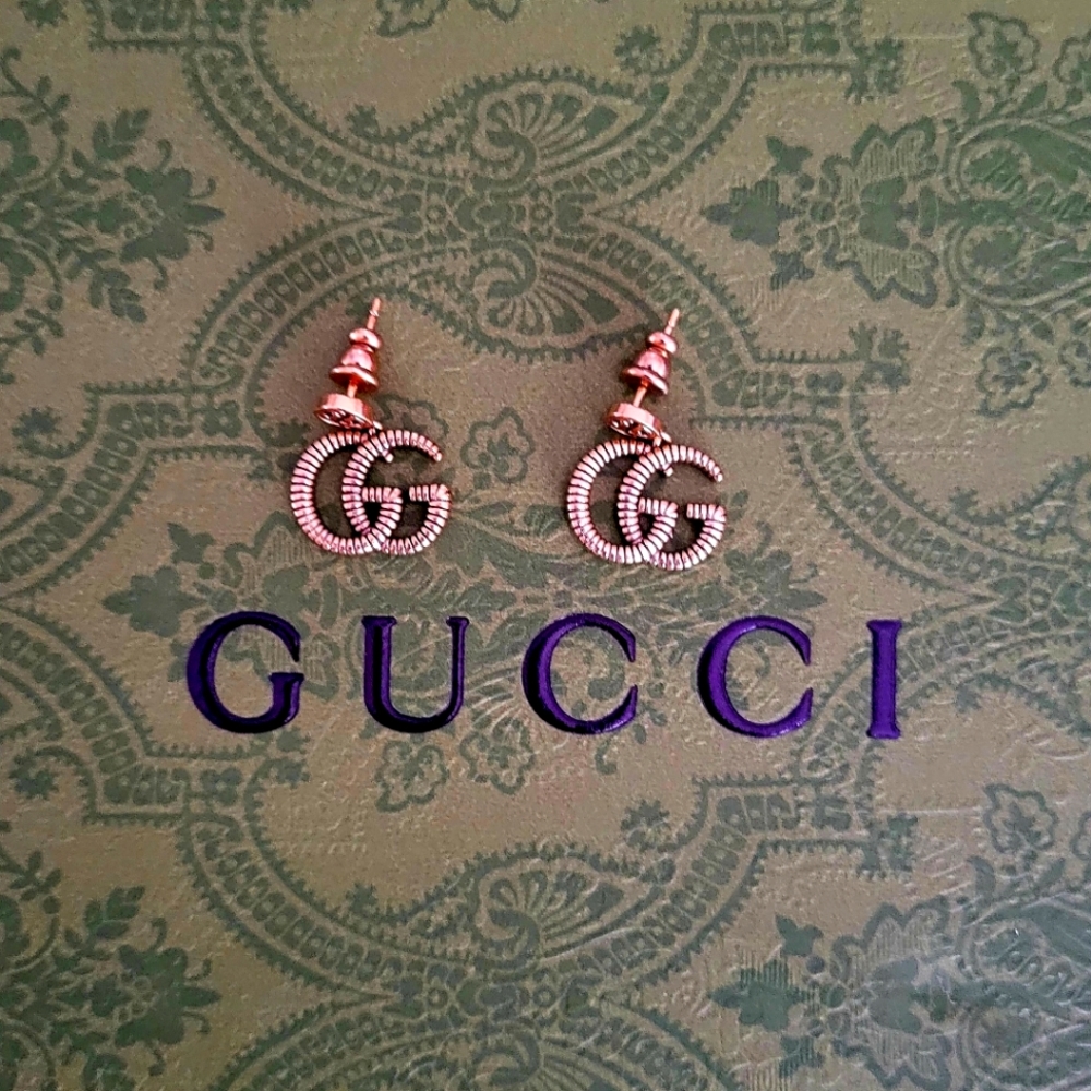 Gucci earrings, gold